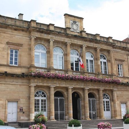 Appt "Coeur Moulinois" Appartamento Moulins  Esterno foto