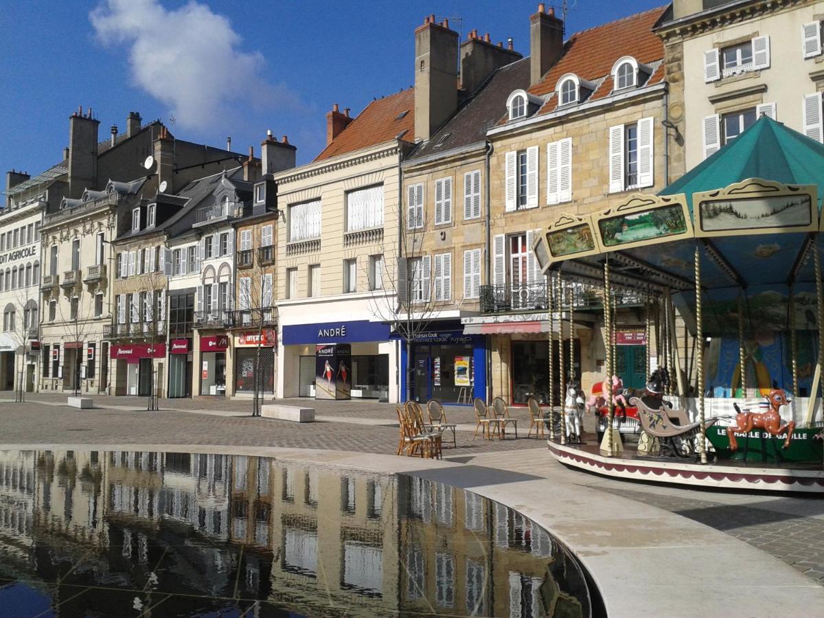 Appt "Coeur Moulinois" Appartamento Moulins  Esterno foto
